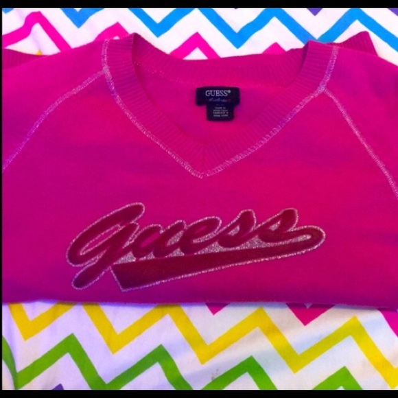 Guess authentic pink womens sweater - Picture 2 of 6